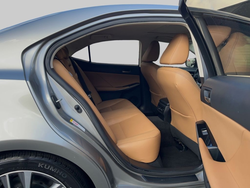 2018 Lexus IS