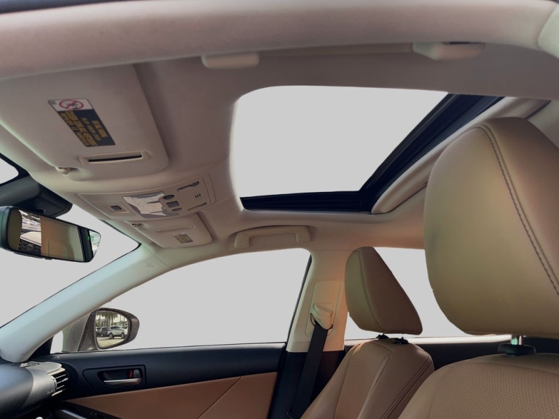 2018 Lexus IS