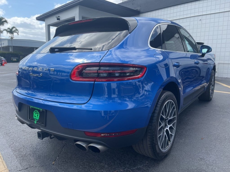 2017 Porsche Macan