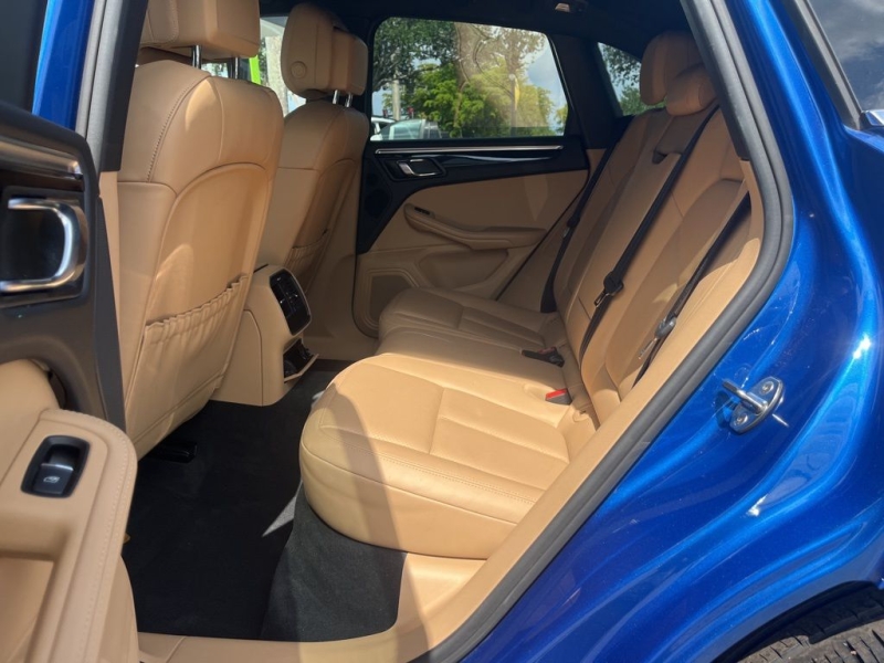 2017 Porsche Macan