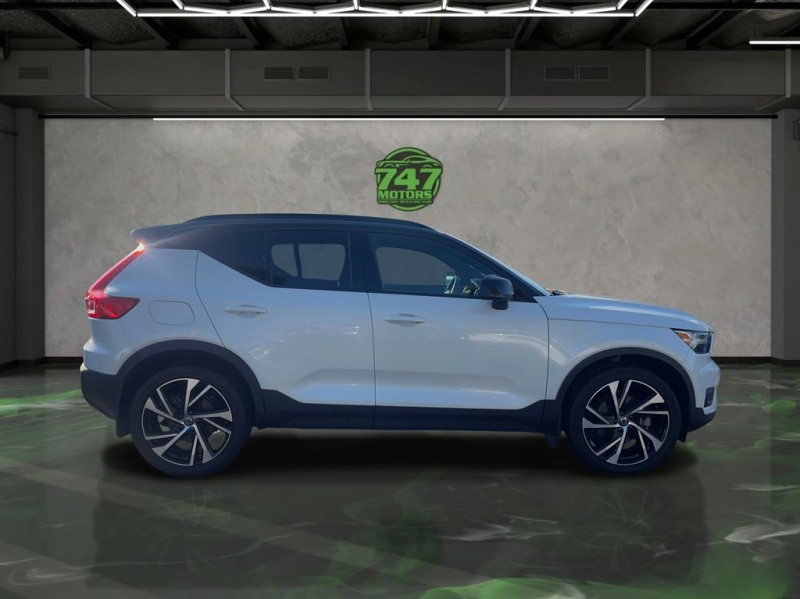2020 Volvo XC40