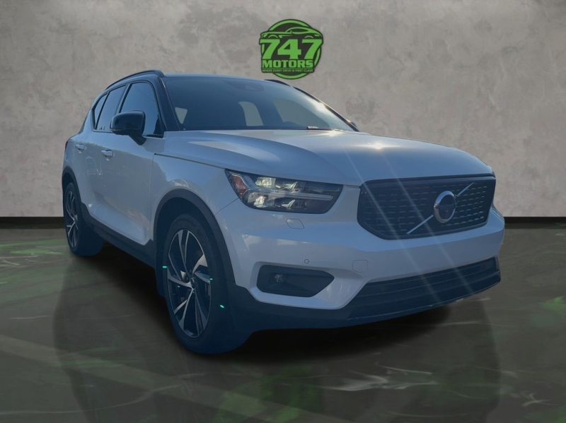 2020 Volvo XC40