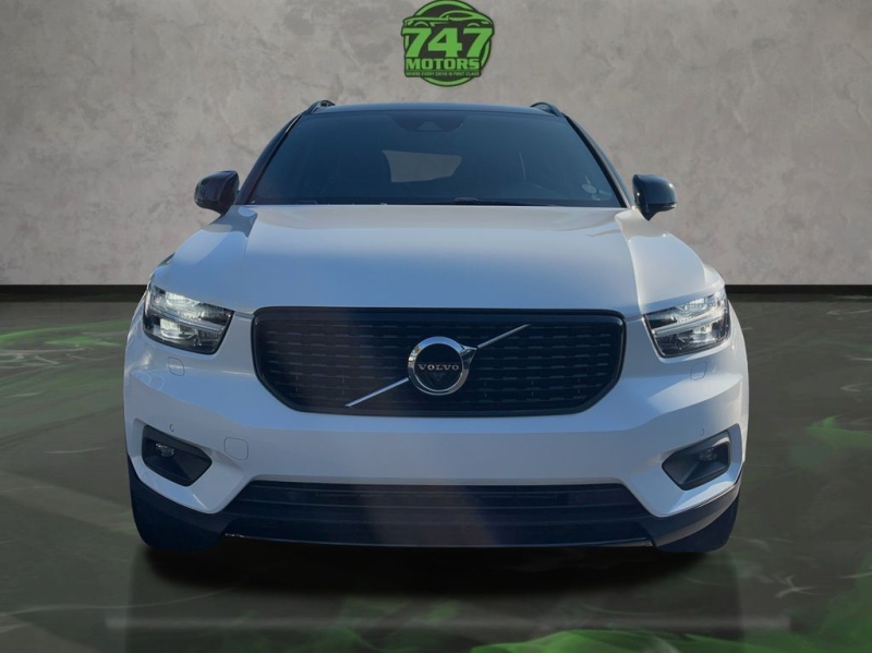 2020 Volvo XC40