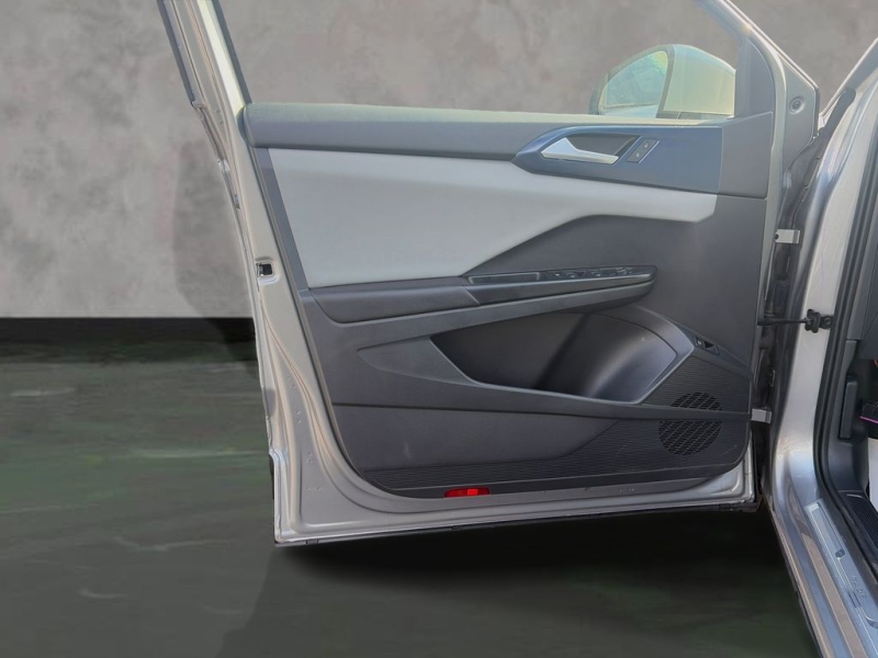 2023 Volkswagen Taos