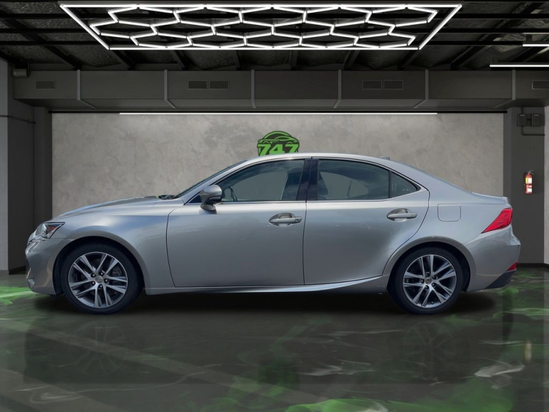 2019 Lexus IS