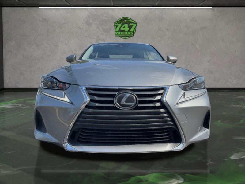2019 Lexus IS