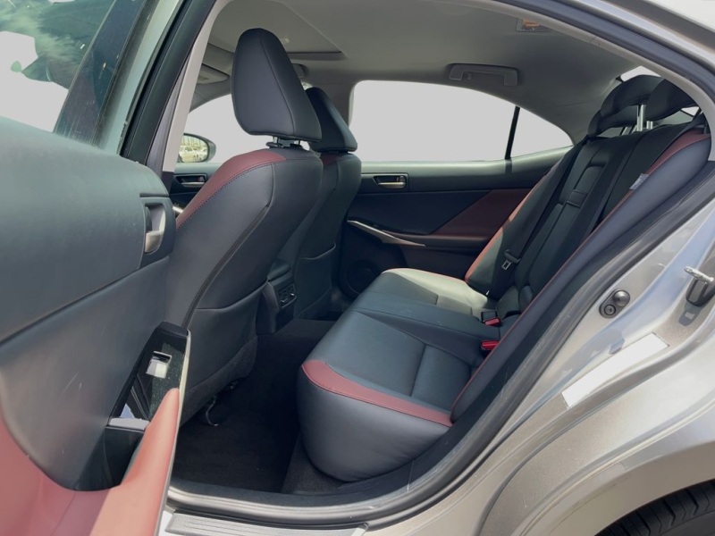 2019 Lexus IS