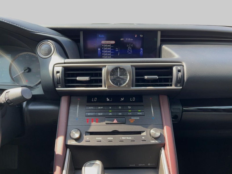 2019 Lexus IS
