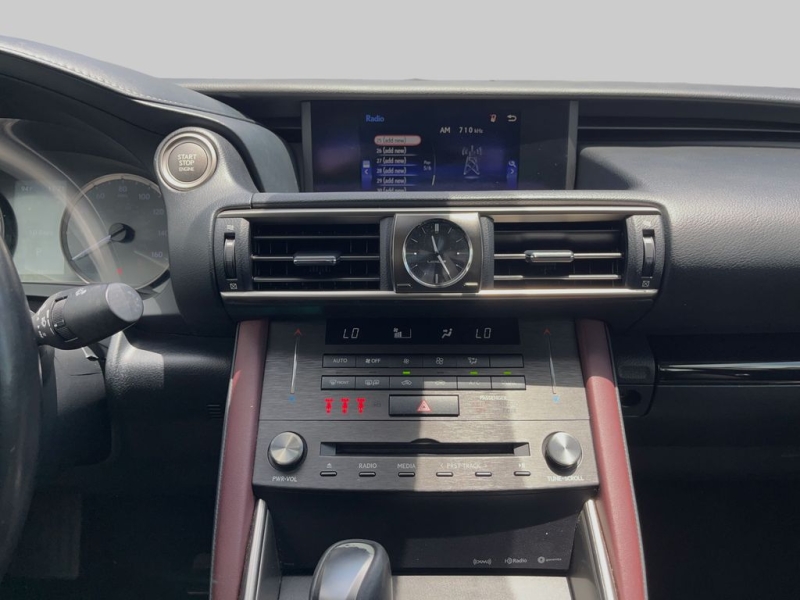 2019 Lexus IS