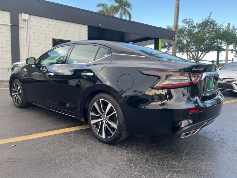2023 Nissan Maxima