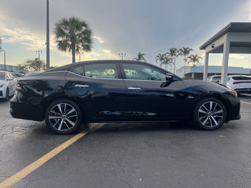 2023 Nissan Maxima