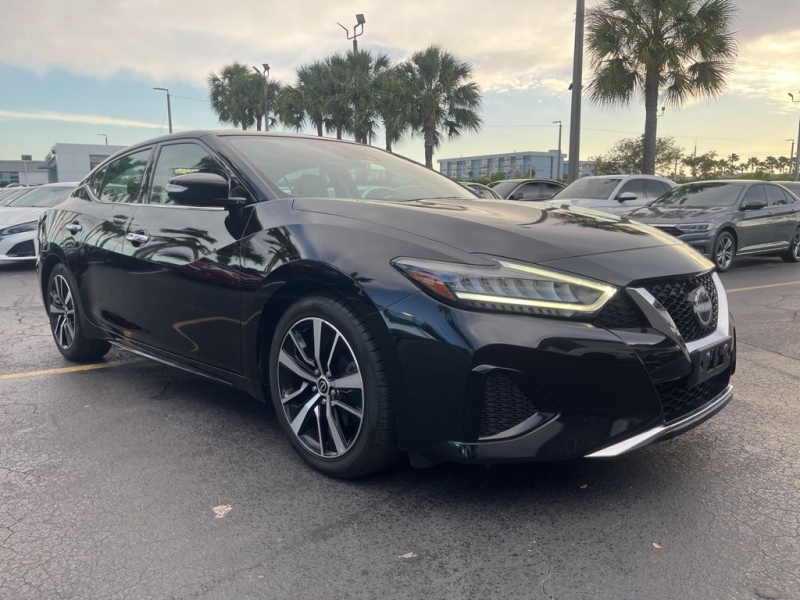 2023 Nissan Maxima