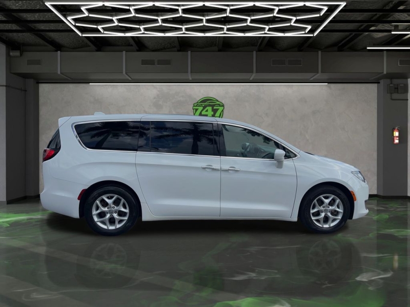 2018 Chrysler Pacifica