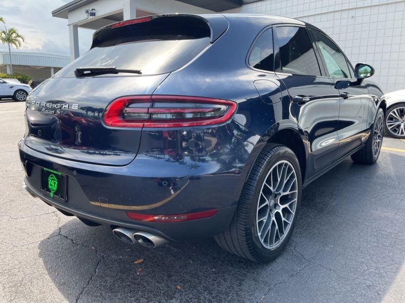 2017 Porsche Macan