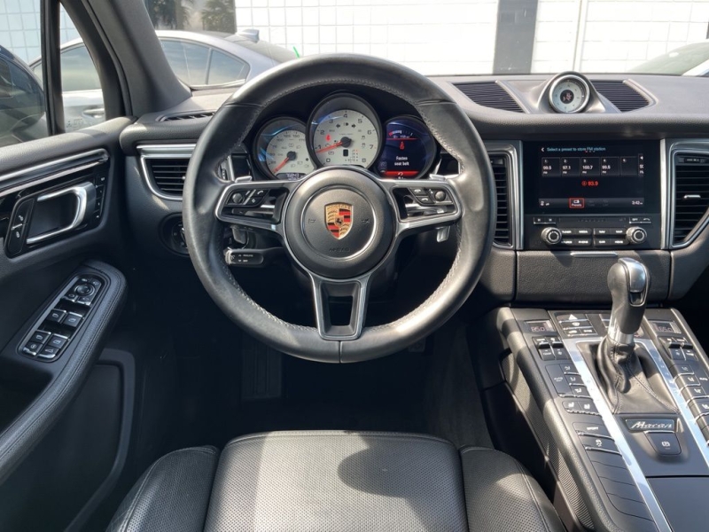 2017 Porsche Macan