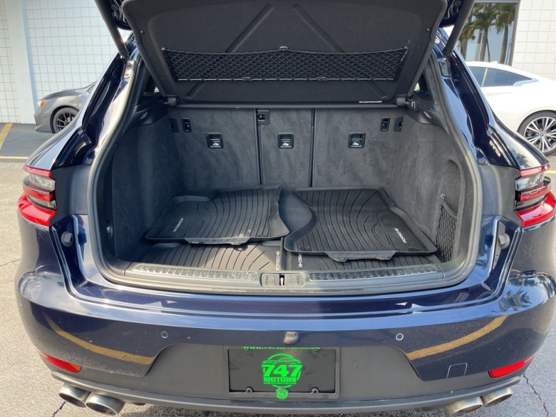2017 Porsche Macan