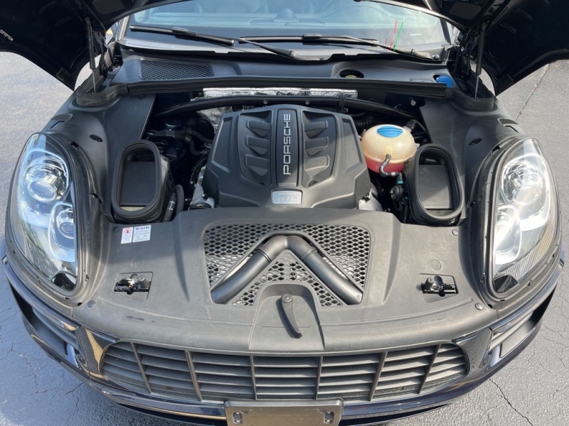 2017 Porsche Macan