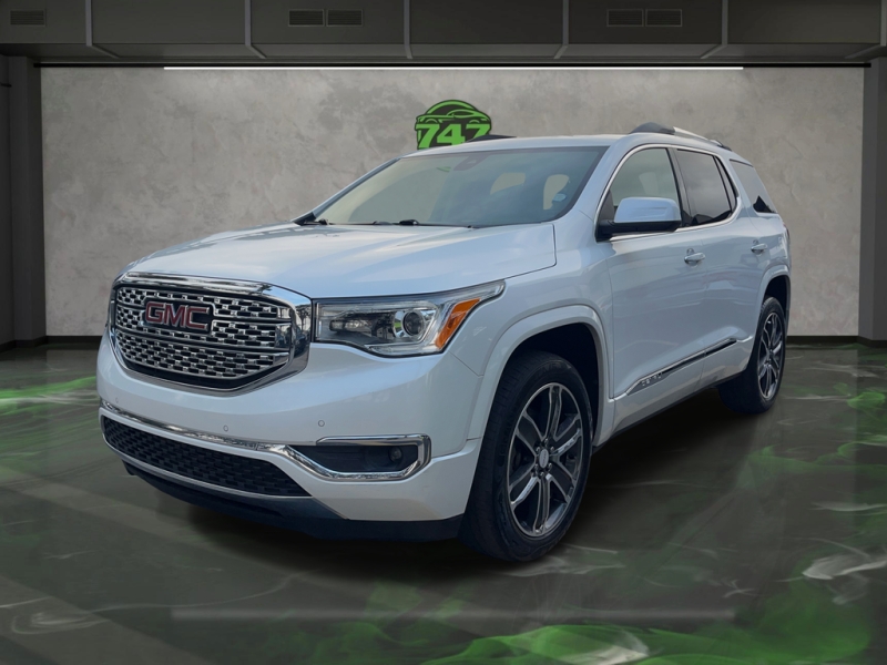 2017 GMC Acadia Denali's photo
