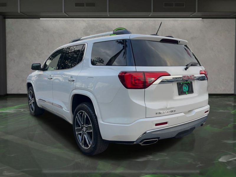 2017 GMC Acadia