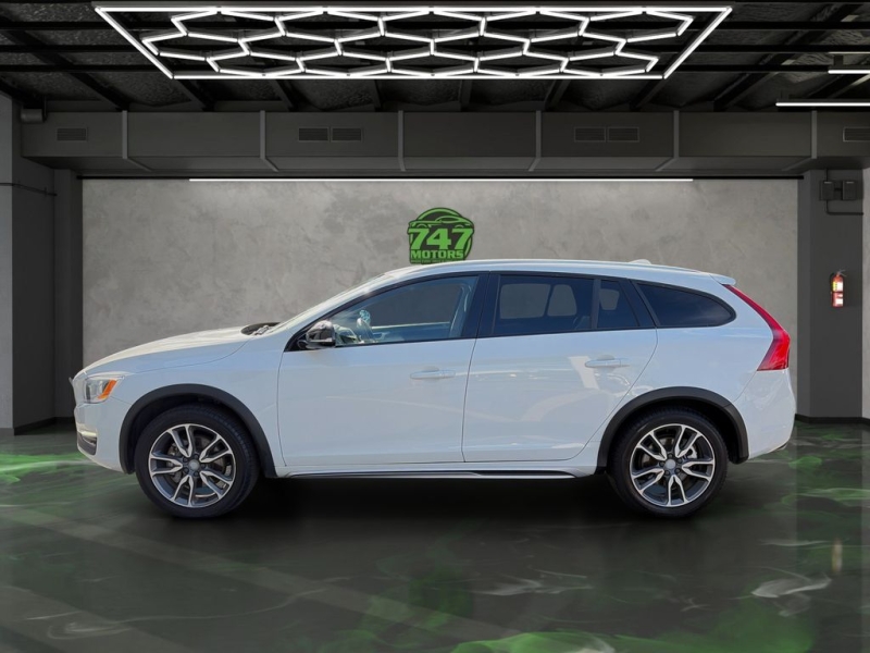 2018 Volvo V60 Cross Country