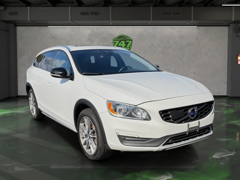 2018 Volvo V60 Cross Country