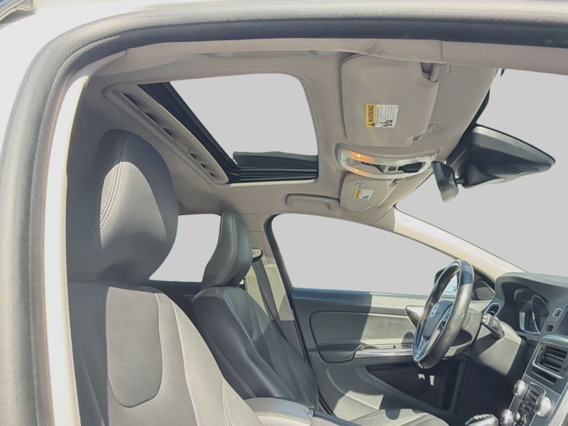 2018 Volvo V60 Cross Country