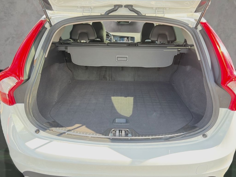 2018 Volvo V60 Cross Country