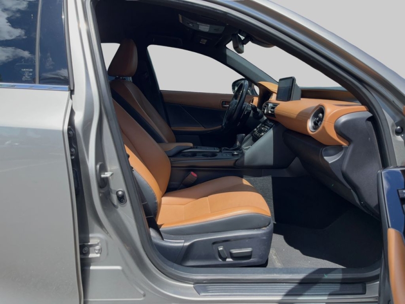 2021 Lexus IS