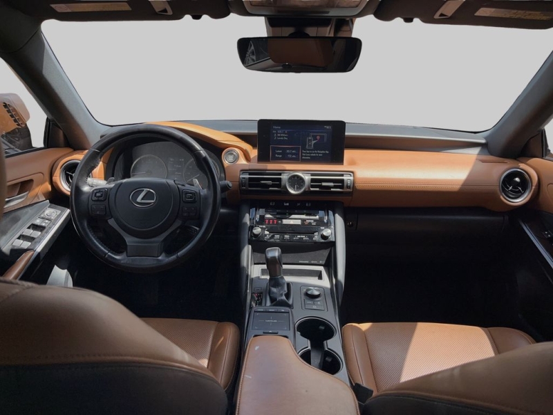 2021 Lexus IS
