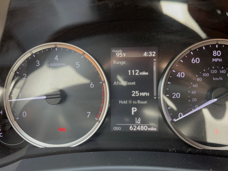 2021 Lexus IS