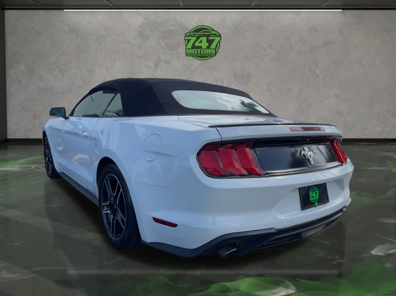 2022 Ford Mustang
