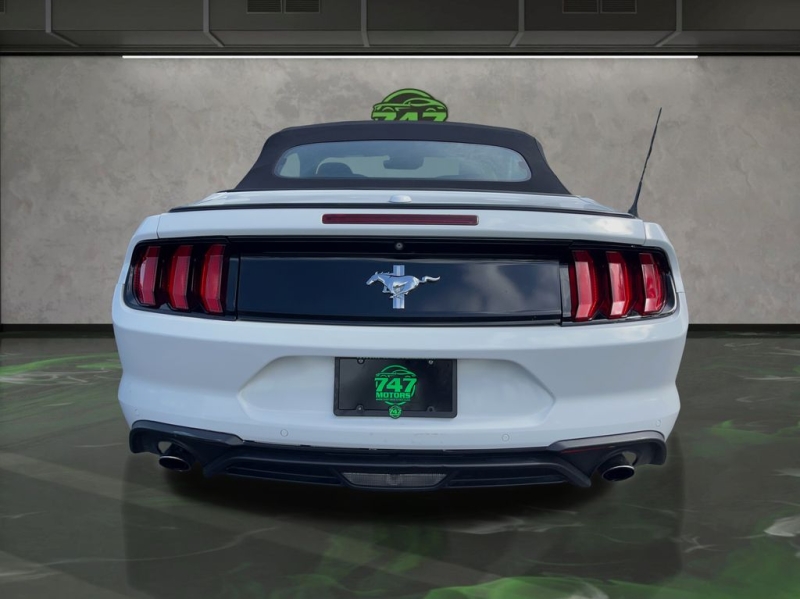 2022 Ford Mustang