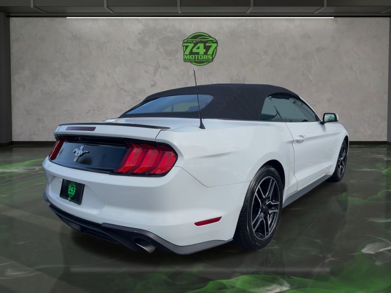 2022 Ford Mustang