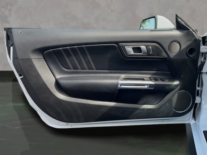 2022 Ford Mustang