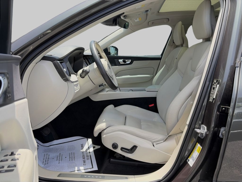 2018 Volvo XC60 Hybrid