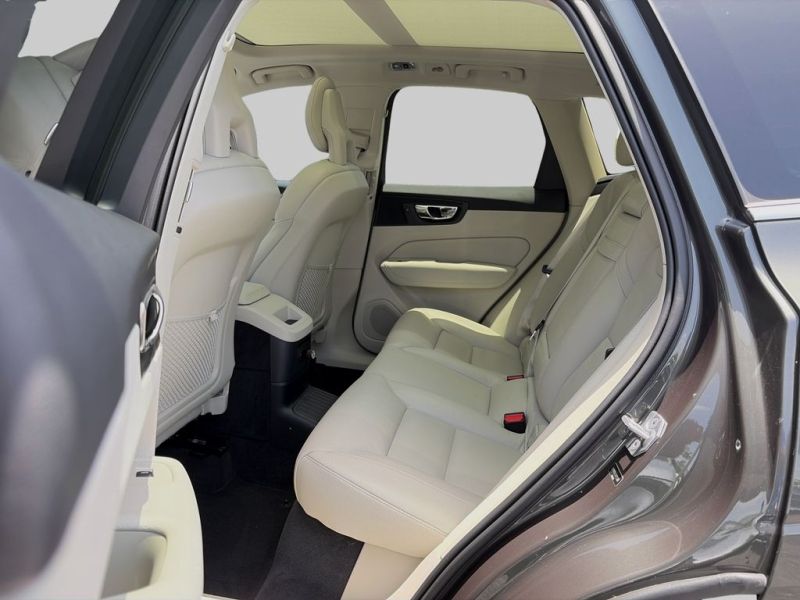 2018 Volvo XC60 Hybrid