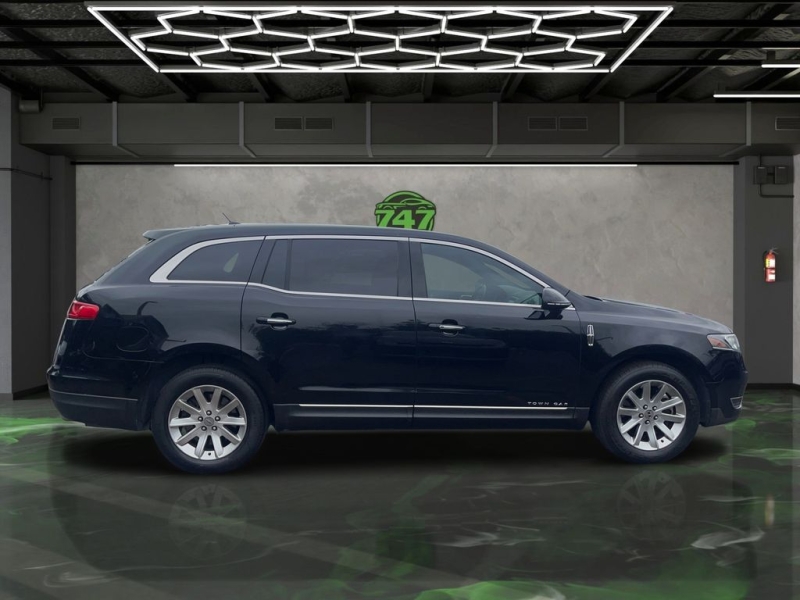 2019 Lincoln MKT