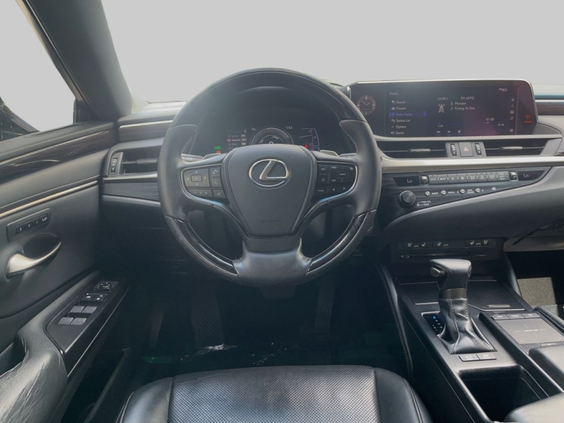 2019 Lexus ES