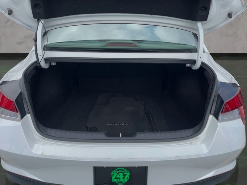 2022 Hyundai Elantra