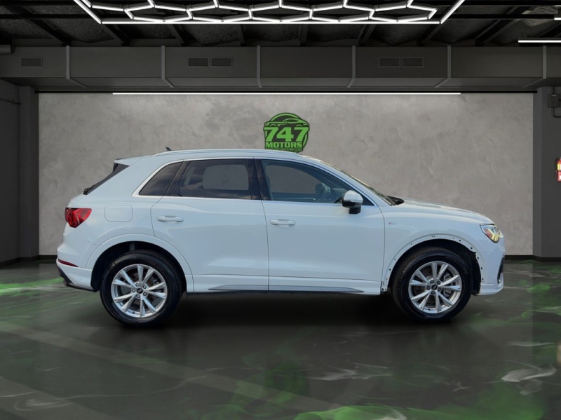 2022 Audi Q3