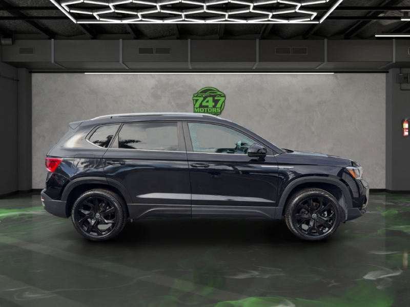2023 Volkswagen Taos