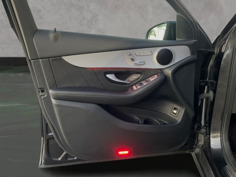 2022 Mercedes-Benz GLC