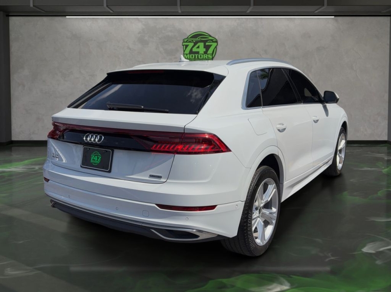 2023 Audi Q8