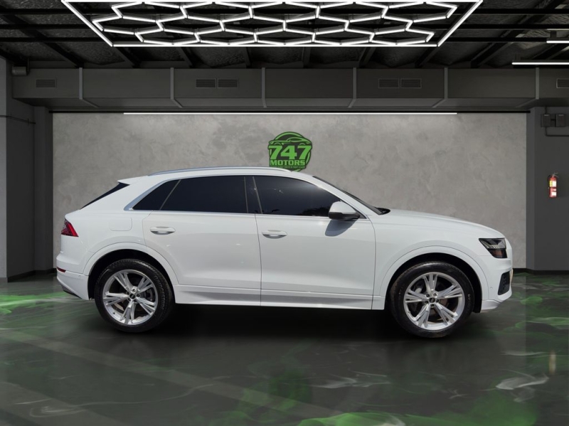 2023 Audi Q8