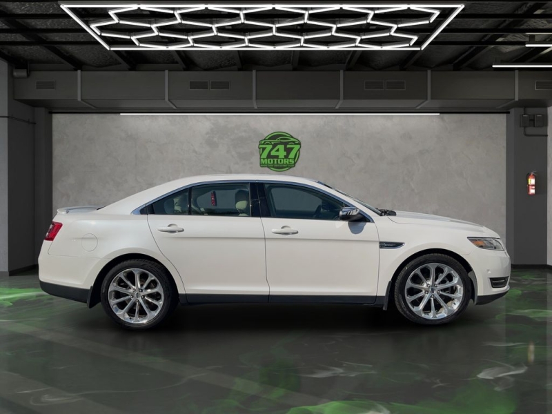 2018 Ford Taurus
