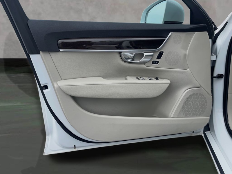 2018 Volvo S90