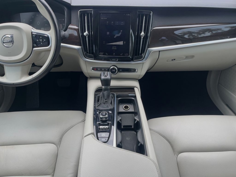 2018 Volvo S90