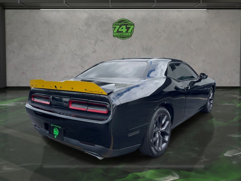 2021 Dodge Challenger