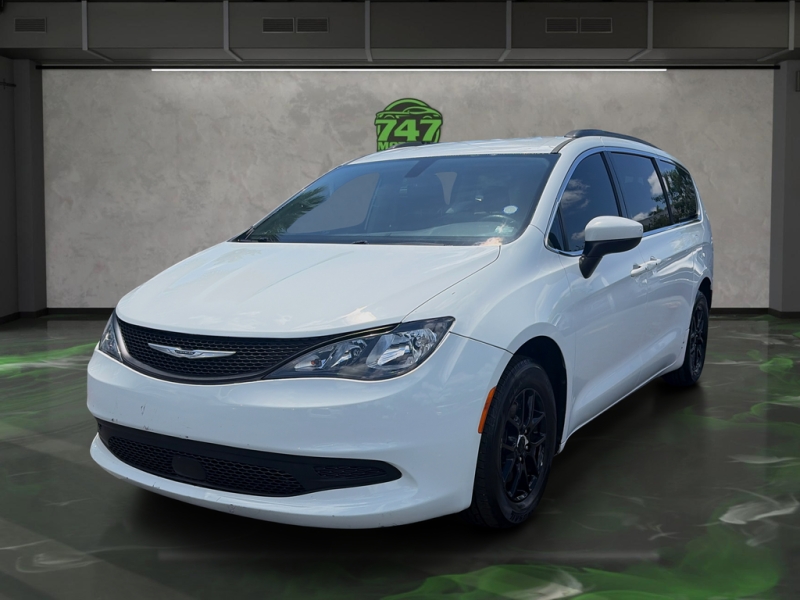 2021 Chrysler Voyager