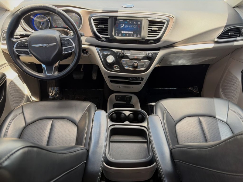 2021 Chrysler Voyager